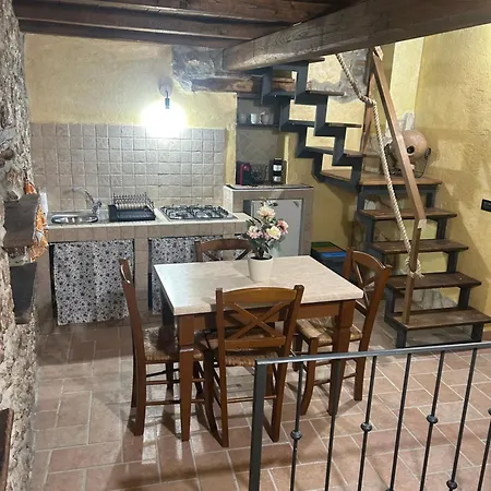 Piccola Casa * San Potito